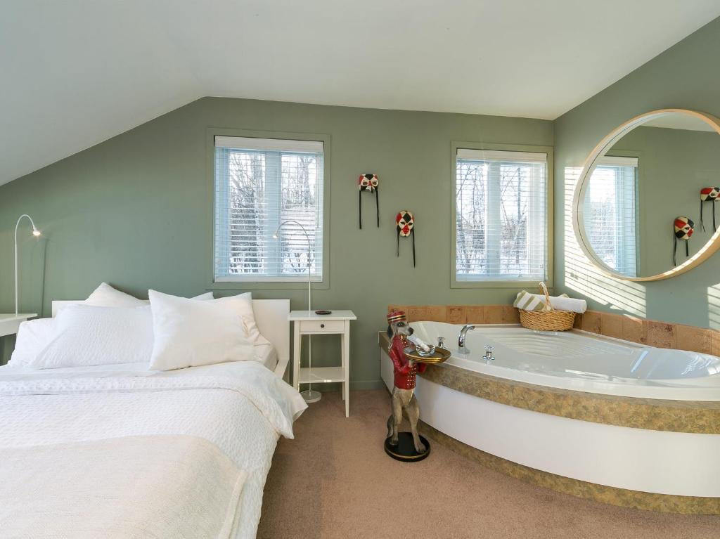 Auberge Des Eaux Vives La Malbaie Ruang foto